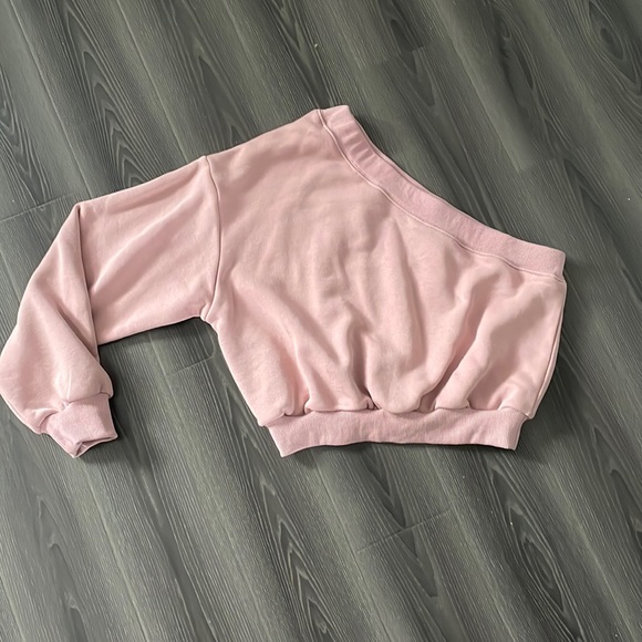 Fashion Nova one shoulder sweatshirt - Picture 3 of 5